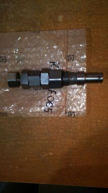 4372038:Клапан предохранительный главный, YA00011313